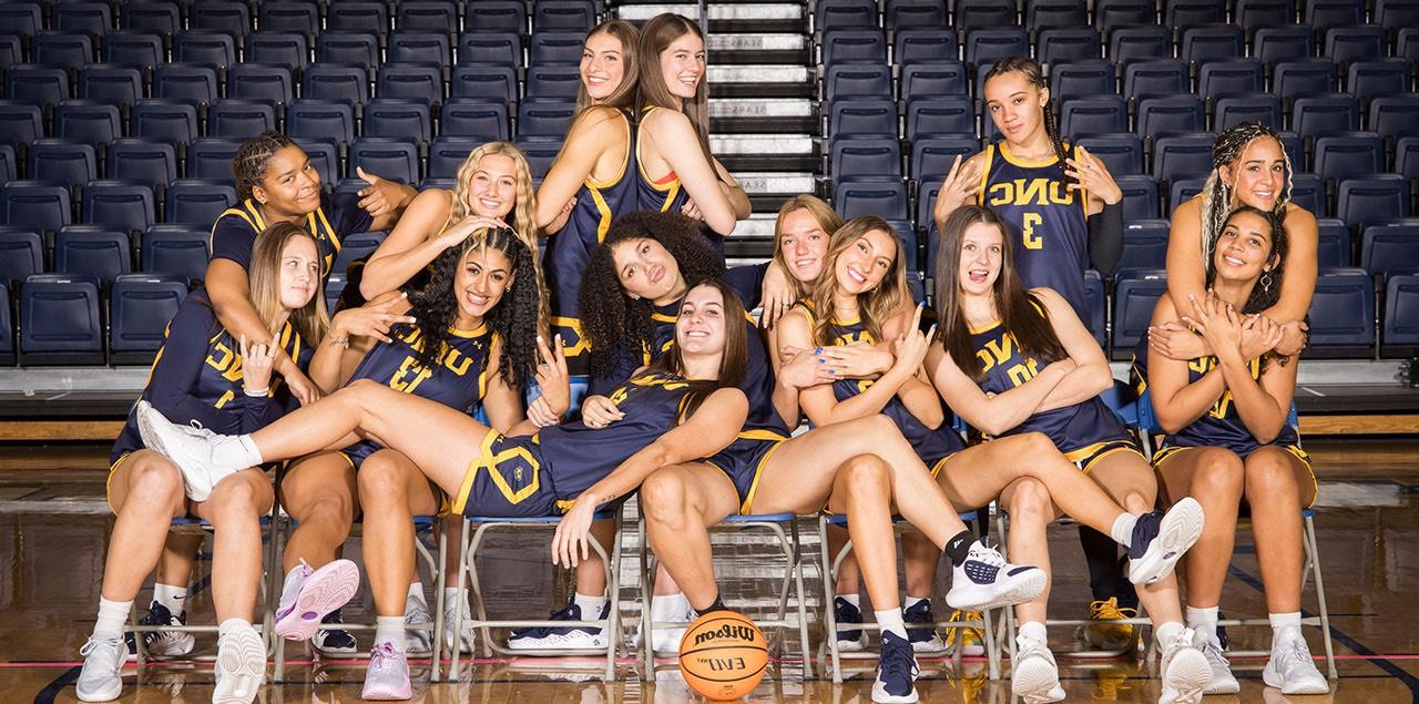 Women's Basketball Team 2024-25